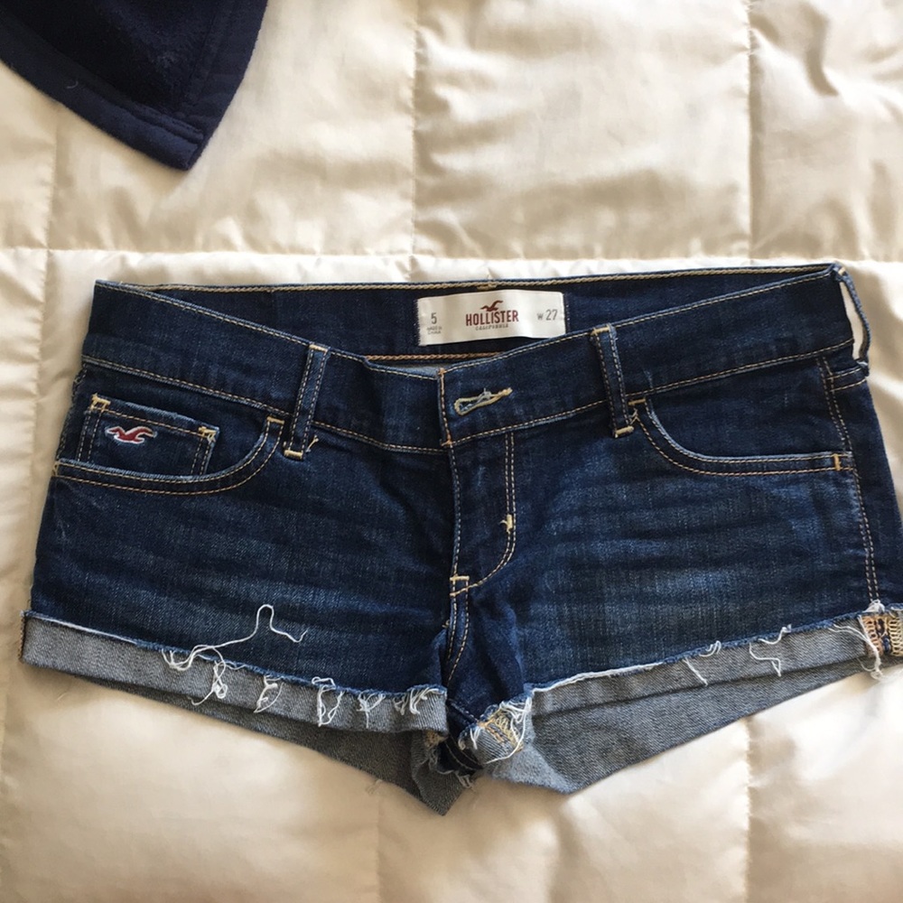 Hollister bootie Shorts!!
